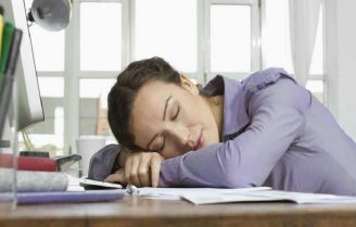 مقدار چرت زدن در روز برای رفع خستگی بدن